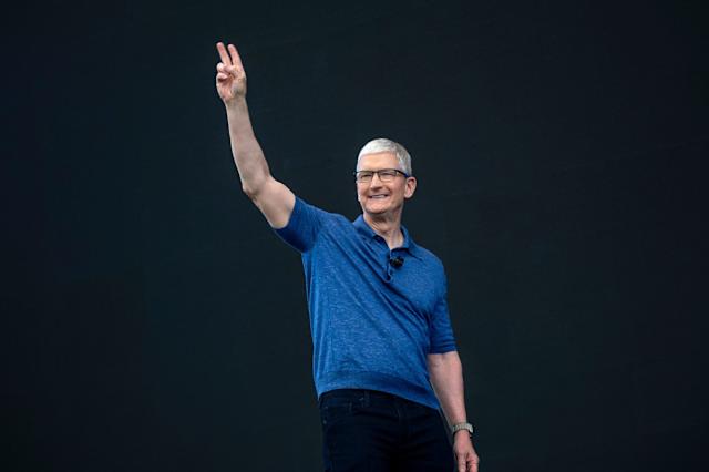 Apple’s Next Chapter: From Tim Cook’s Empire to John Ternus’ Innovation Era image 1